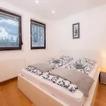 Apartmaji Anze Appartamento *