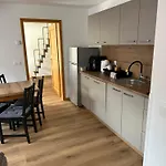 Apartmaji Anze *
