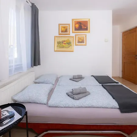 Apartmaji Anze